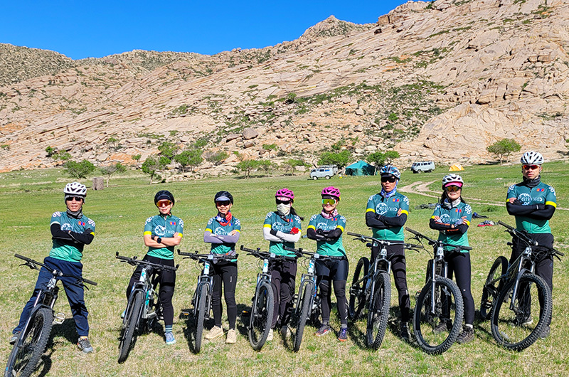 Cycling holiday in Mongolian gobi terrain